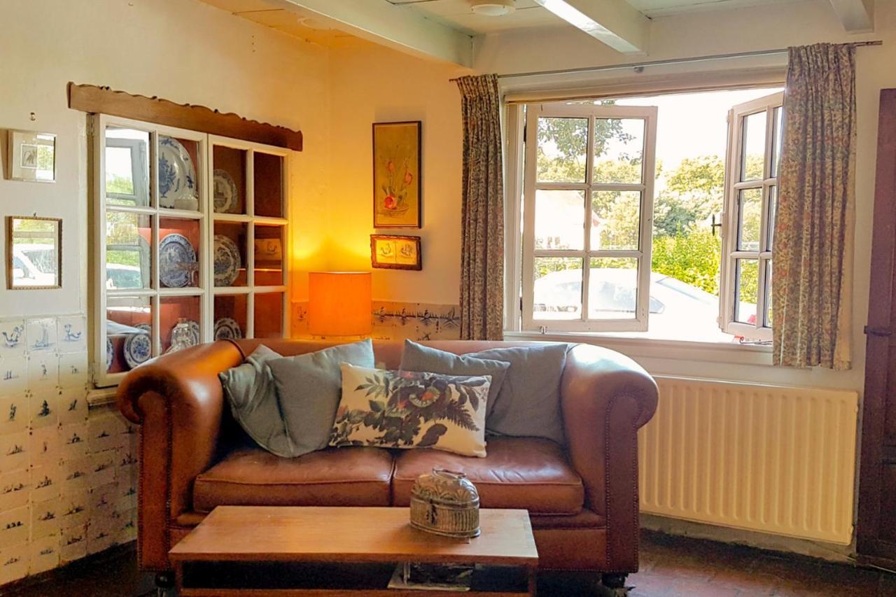 Countryside Bliss: Historic Cottage By The Sea ブールグ・ハームステーデ エクステリア 写真